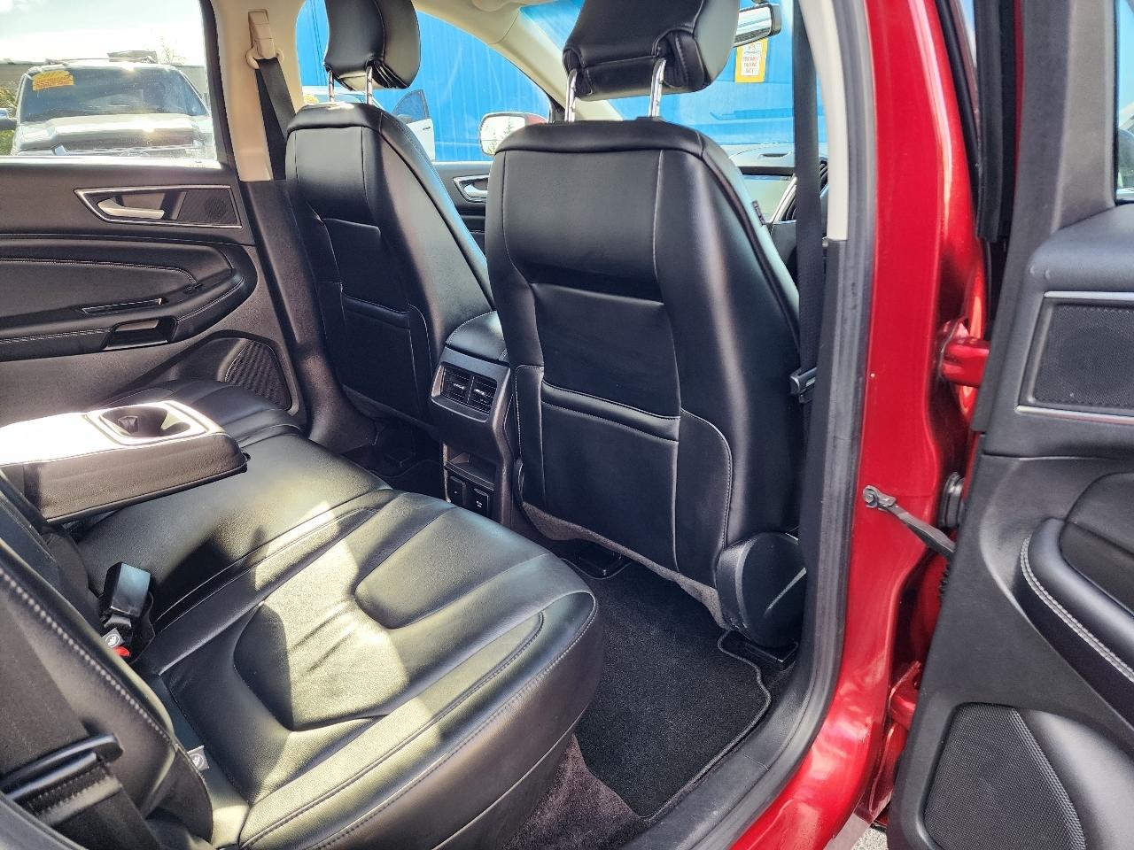 Ford Edge 4dr Titanium AWD 2016