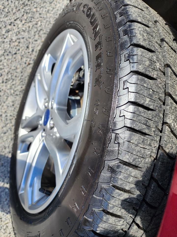 Ford Edge 4dr Titanium AWD 2016