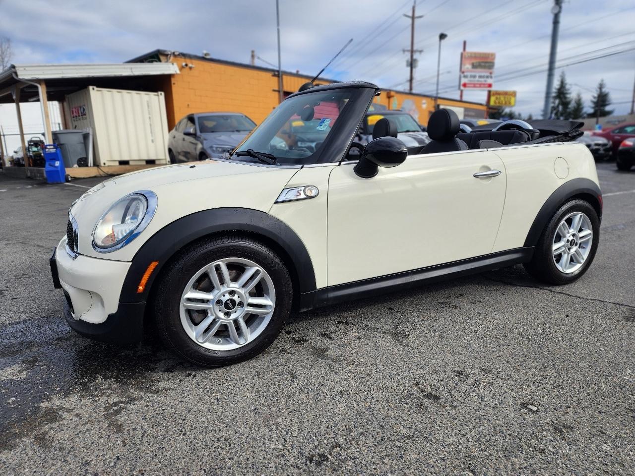 MINI Cooper S Convertible 2012
