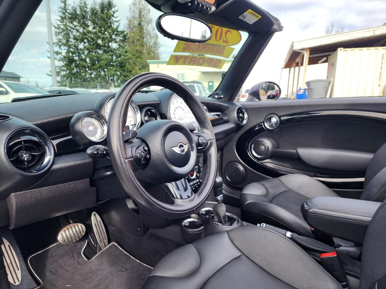 MINI Cooper S Convertible 2012