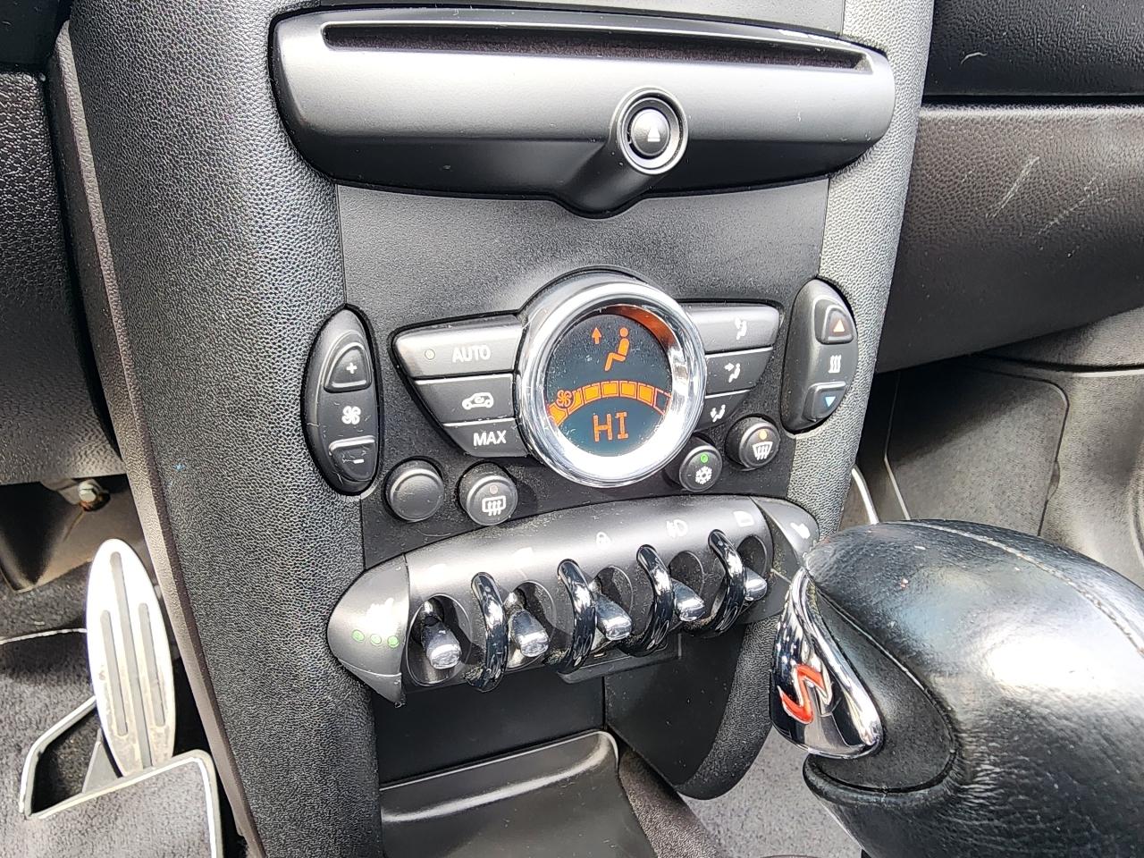 MINI Cooper S Convertible 2012