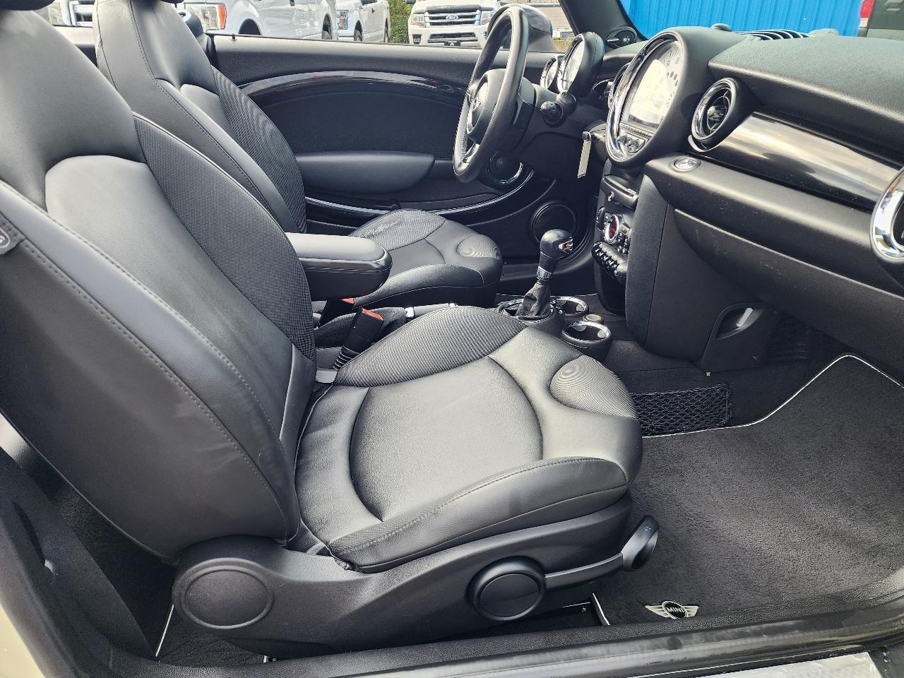 MINI Cooper S Convertible 2012