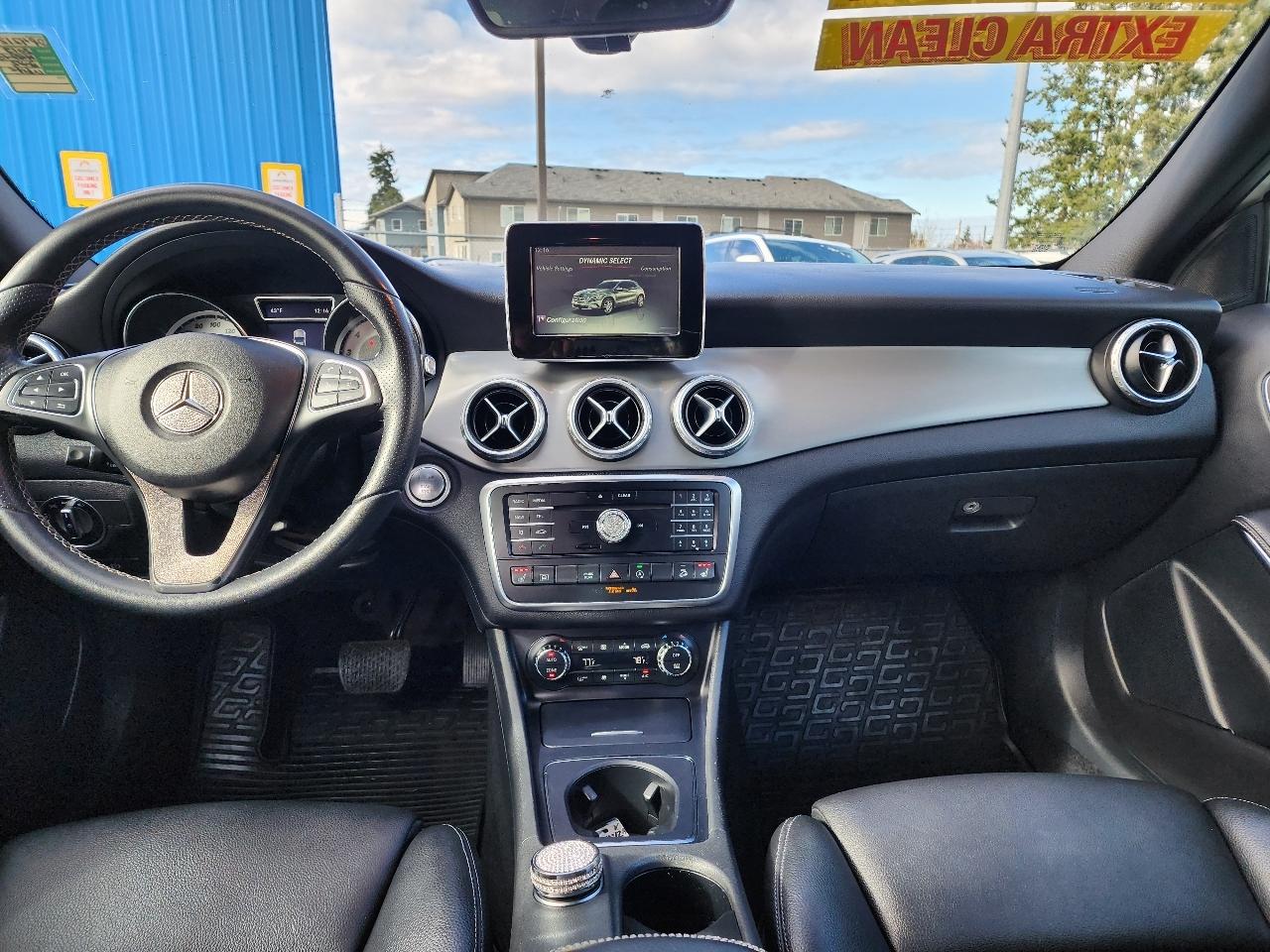 Mercedes-Benz GLA  2017