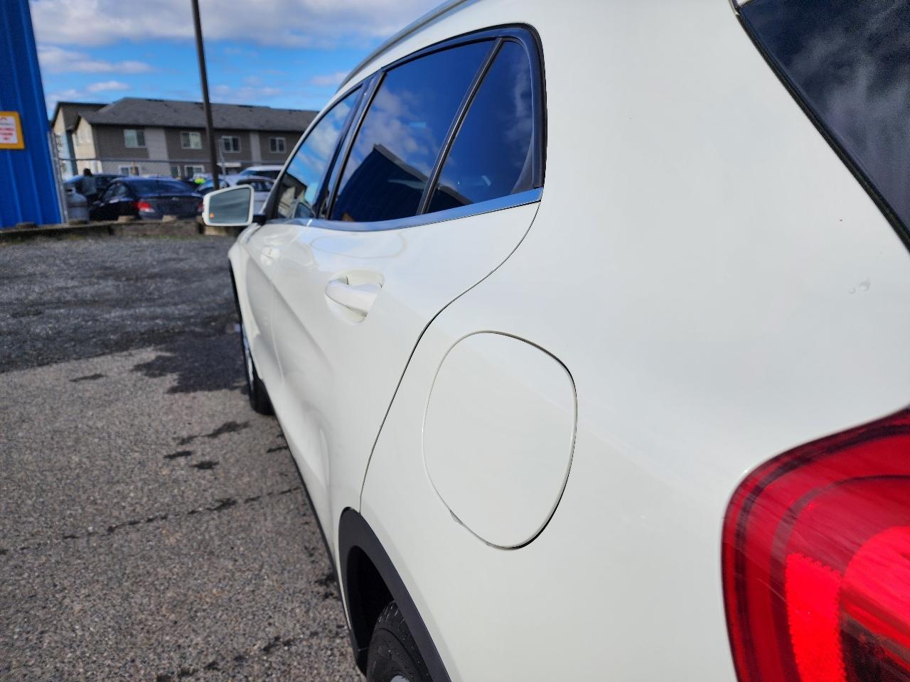 Mercedes-Benz GLA  2017