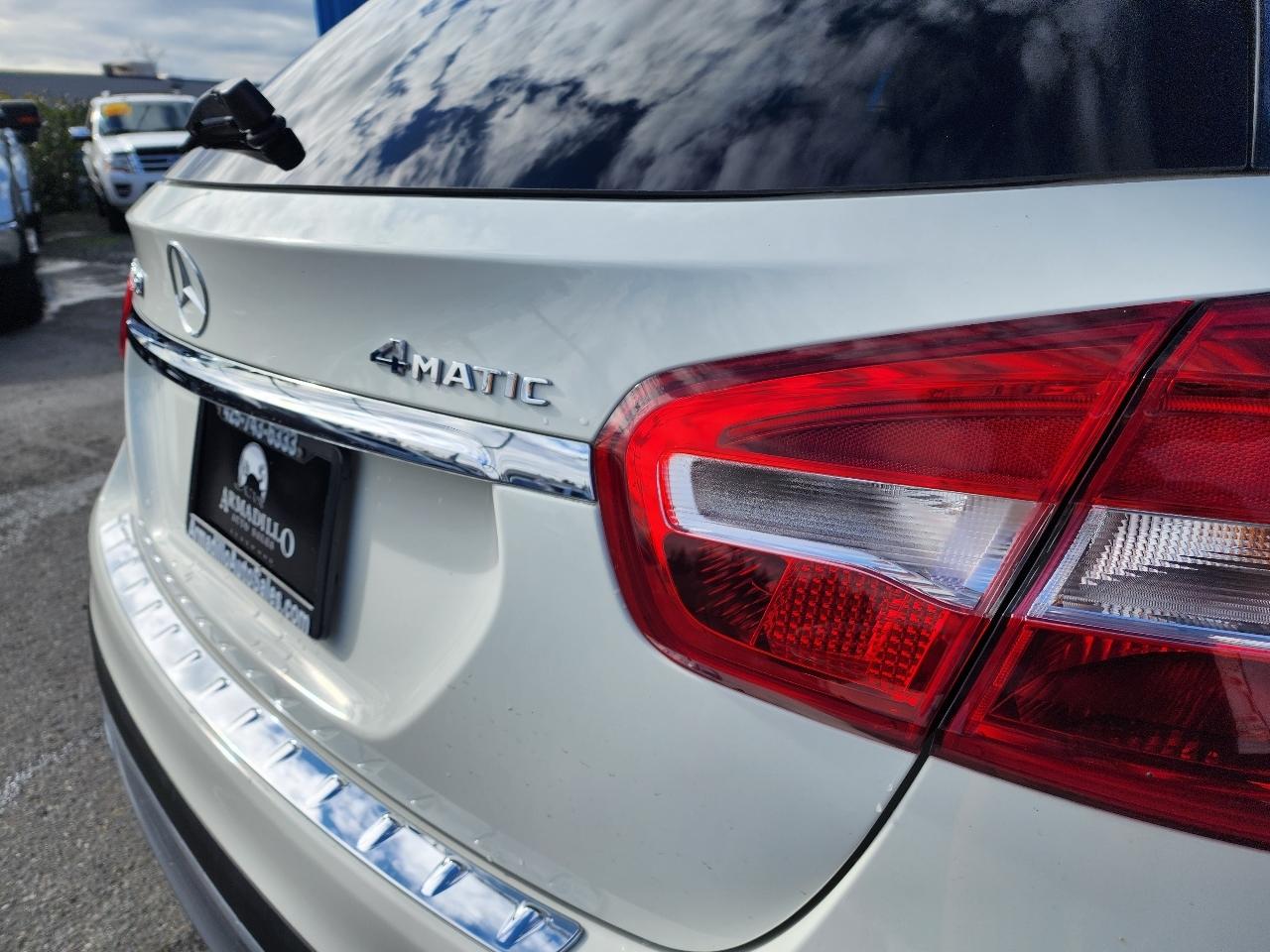 Mercedes-Benz GLA  2017