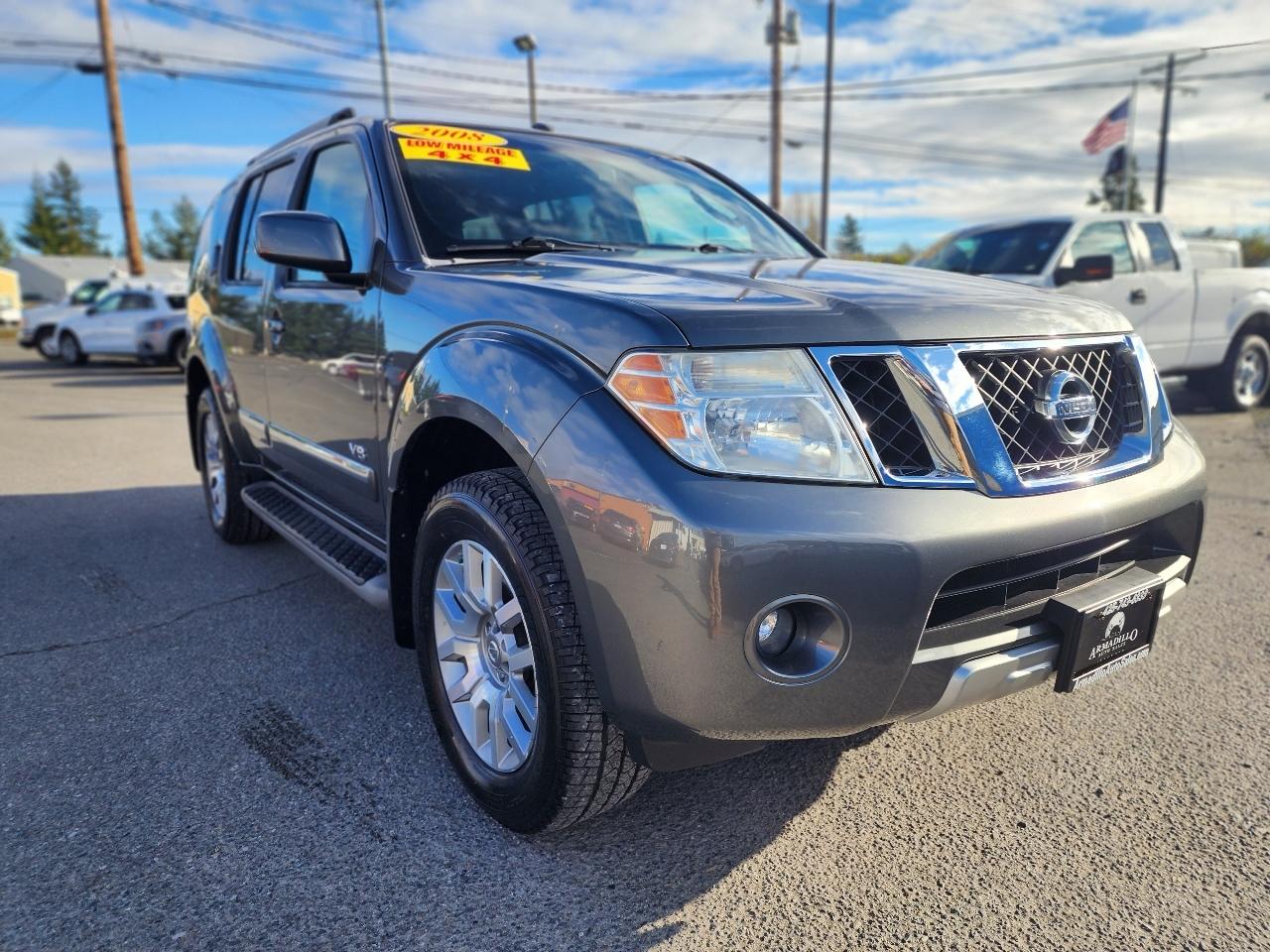 Nissan Pathfinder 4WD 4dr V8 LE 2008