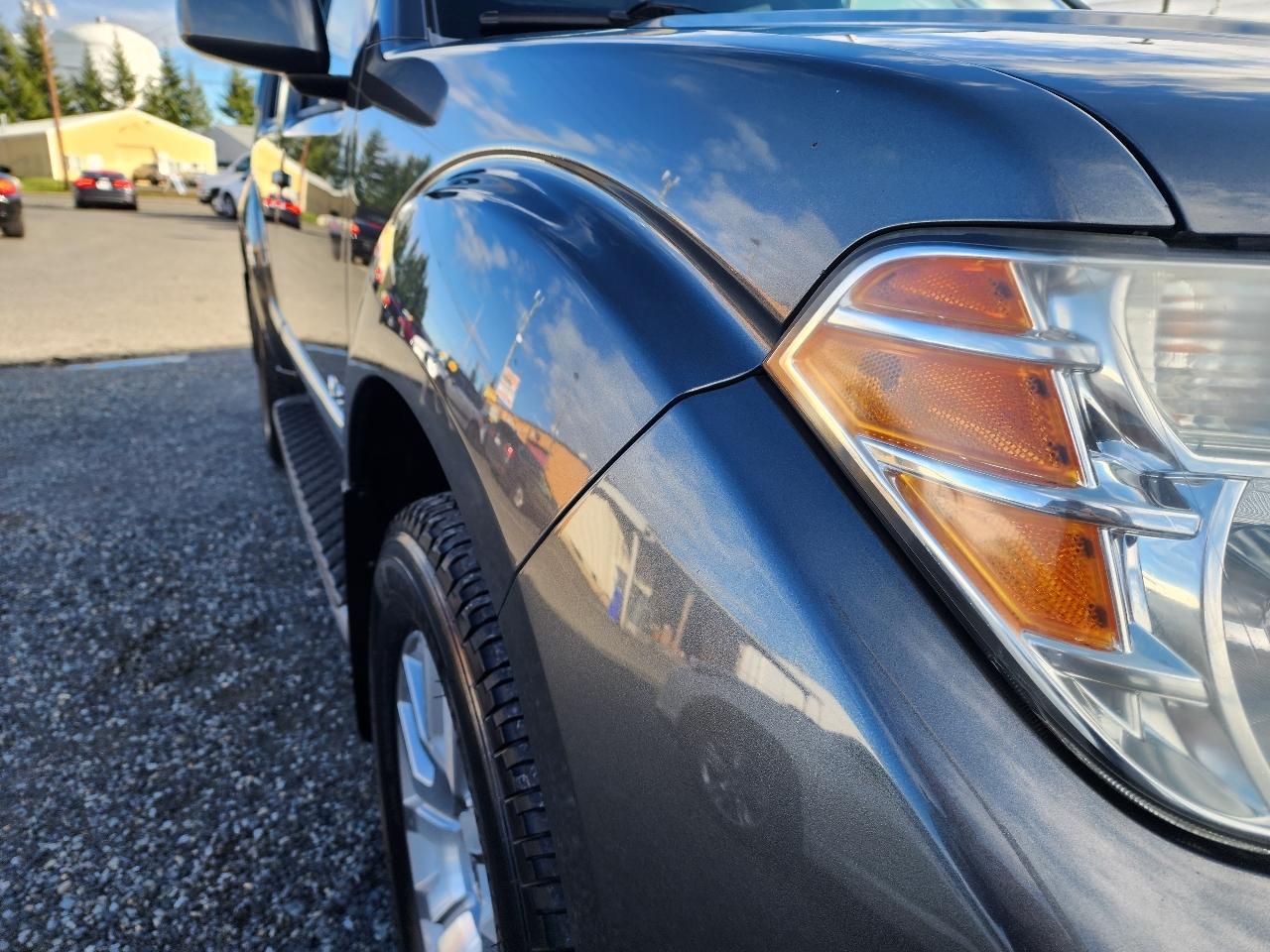 Nissan Pathfinder 4WD 4dr V8 LE 2008