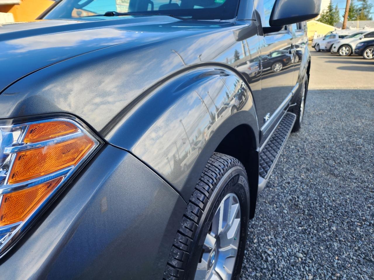 Nissan Pathfinder 4WD 4dr V8 LE 2008