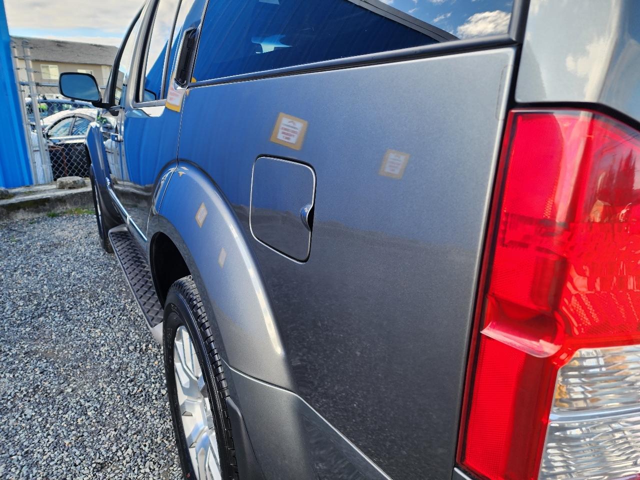 Nissan Pathfinder 4WD 4dr V8 LE 2008