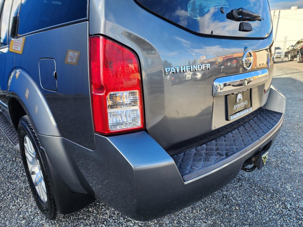 Nissan Pathfinder 4WD 4dr V8 LE 2008