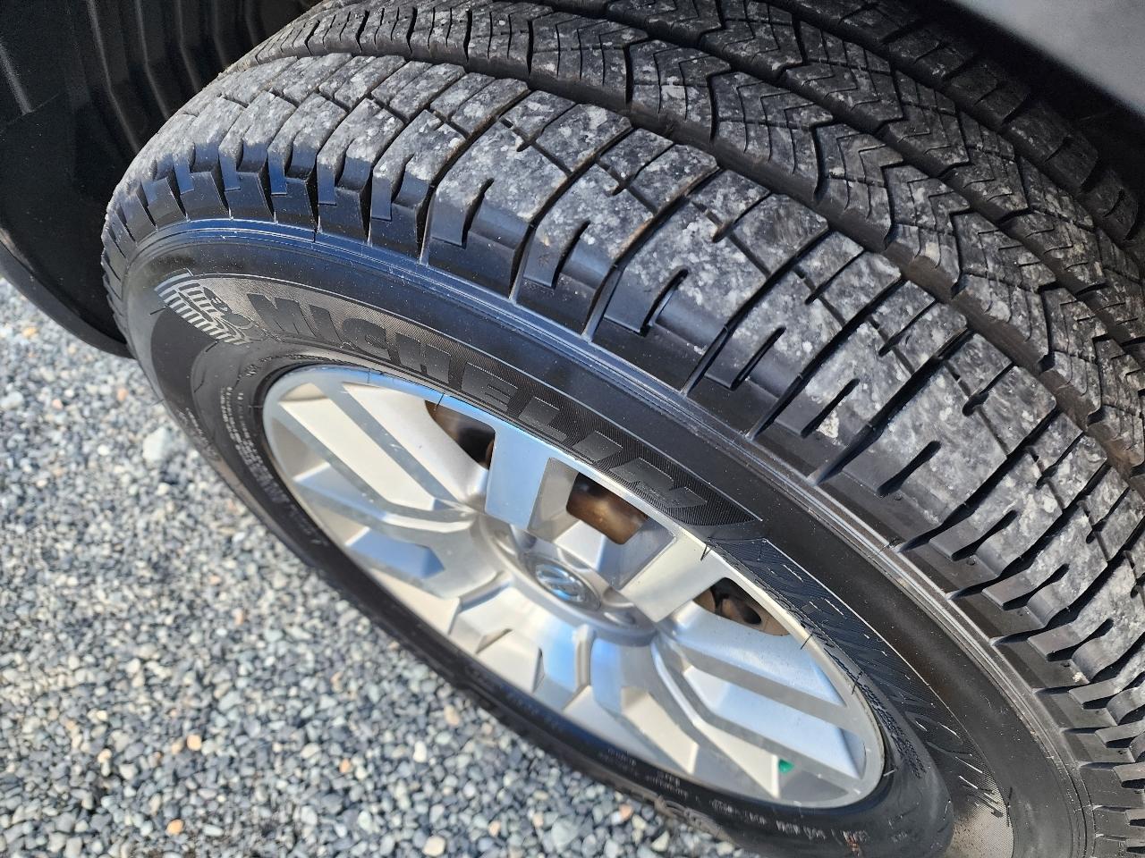 Nissan Pathfinder 4WD 4dr V8 LE 2008