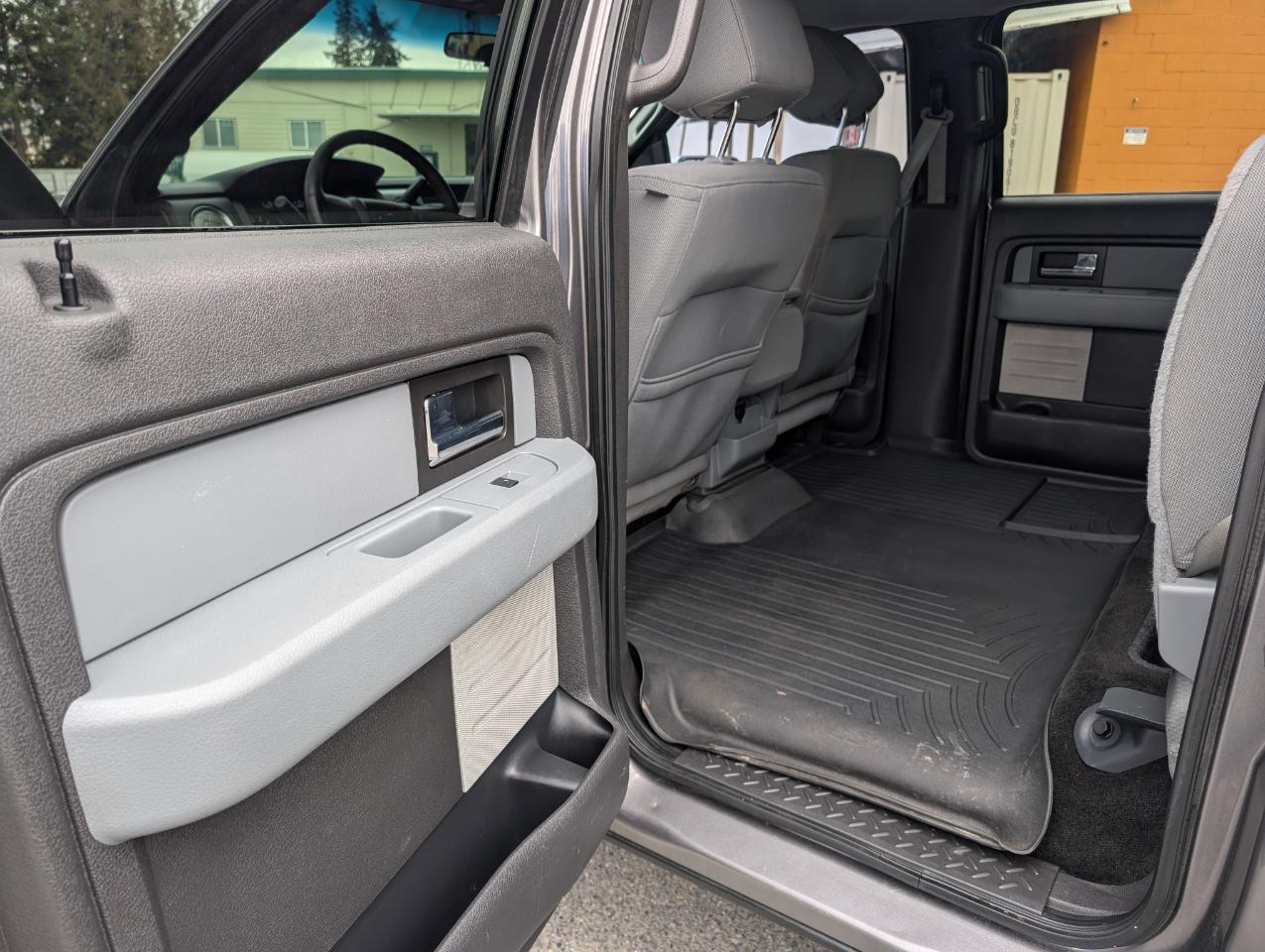 Ford F-150 XLT SuperCrew 4WD 2014