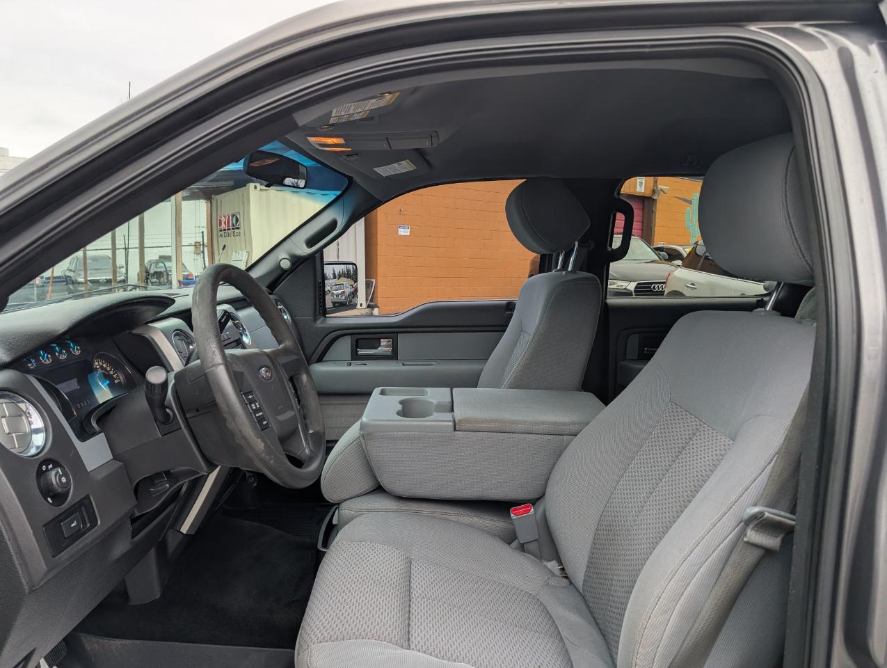 Ford F-150 XLT SuperCrew 4WD 2014