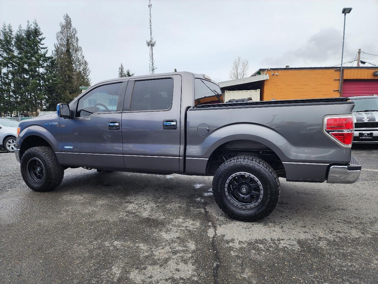 Ford F-150 XLT SuperCrew 4WD 2014