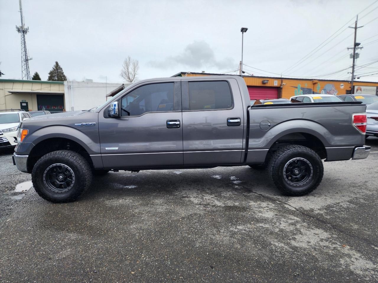 Ford F-150 XLT SuperCrew 4WD 2014