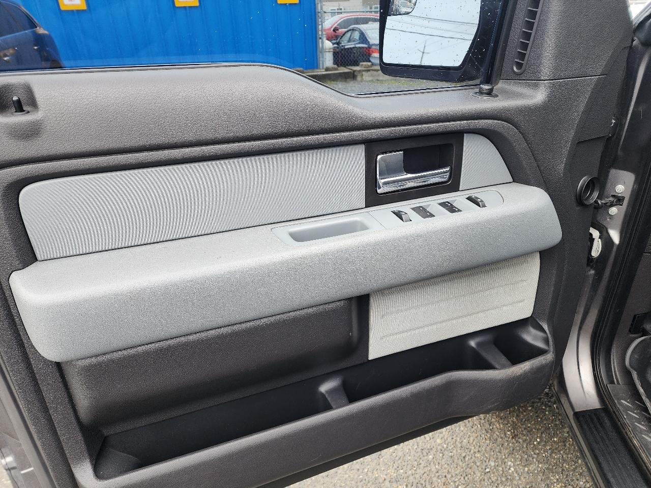 Ford F-150 XLT SuperCrew 4WD 2014