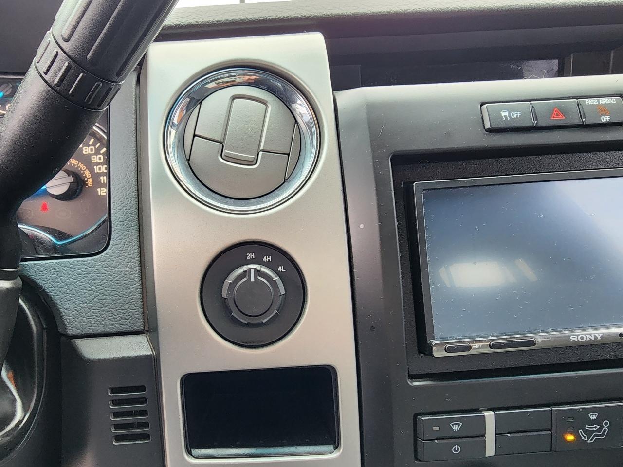 Ford F-150 XLT SuperCrew 4WD 2014