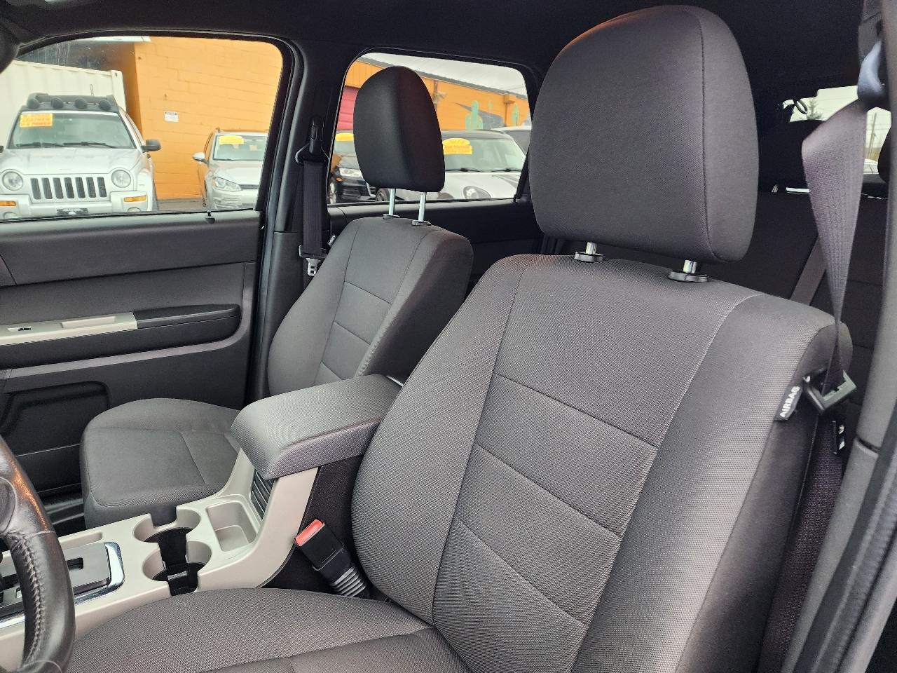 Ford Escape XLT 4WD 2010