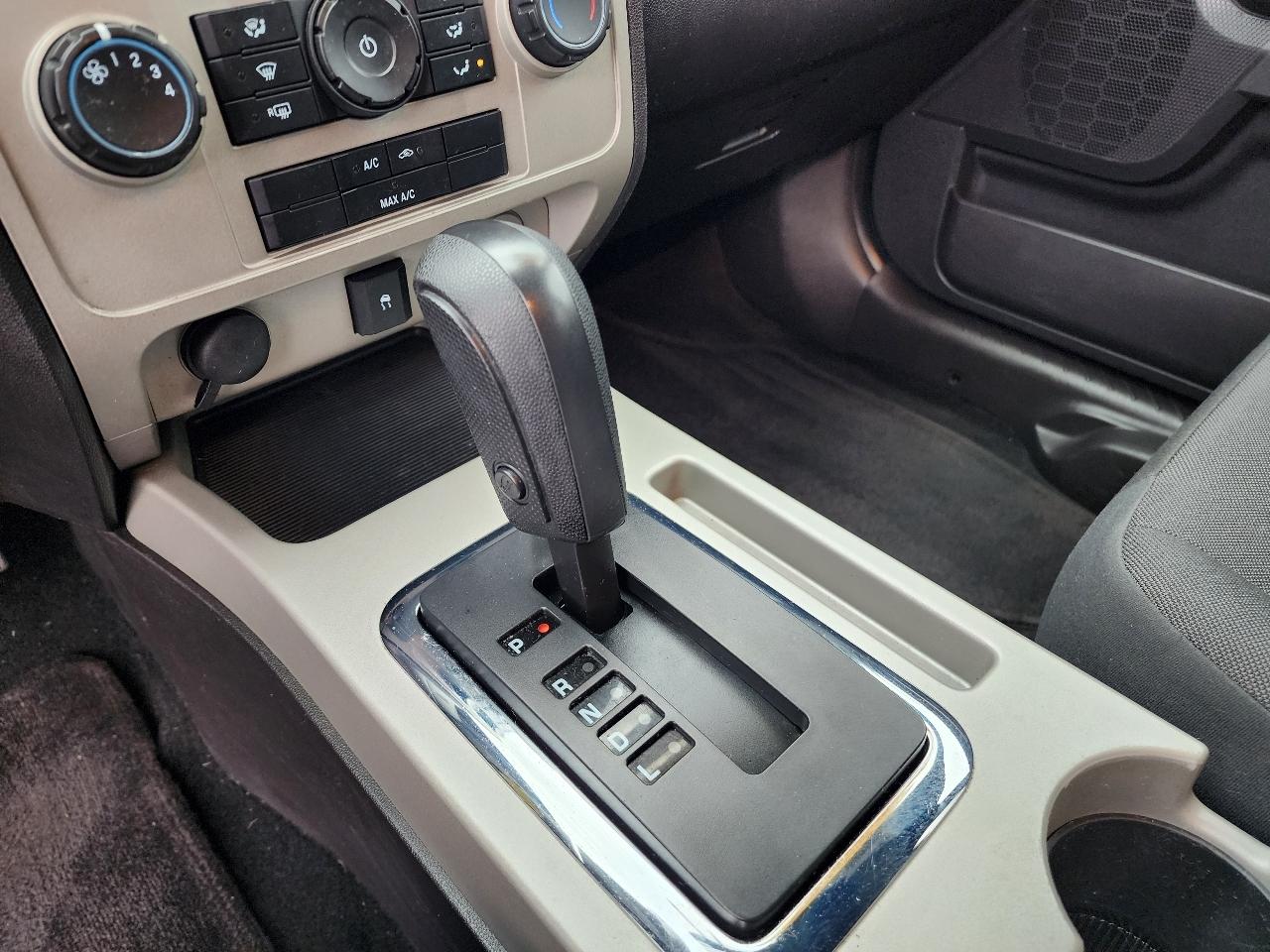 Ford Escape XLT 4WD 2010