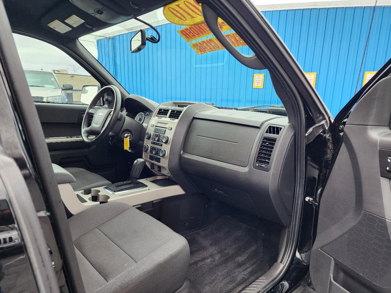 Ford Escape XLT 4WD 2010