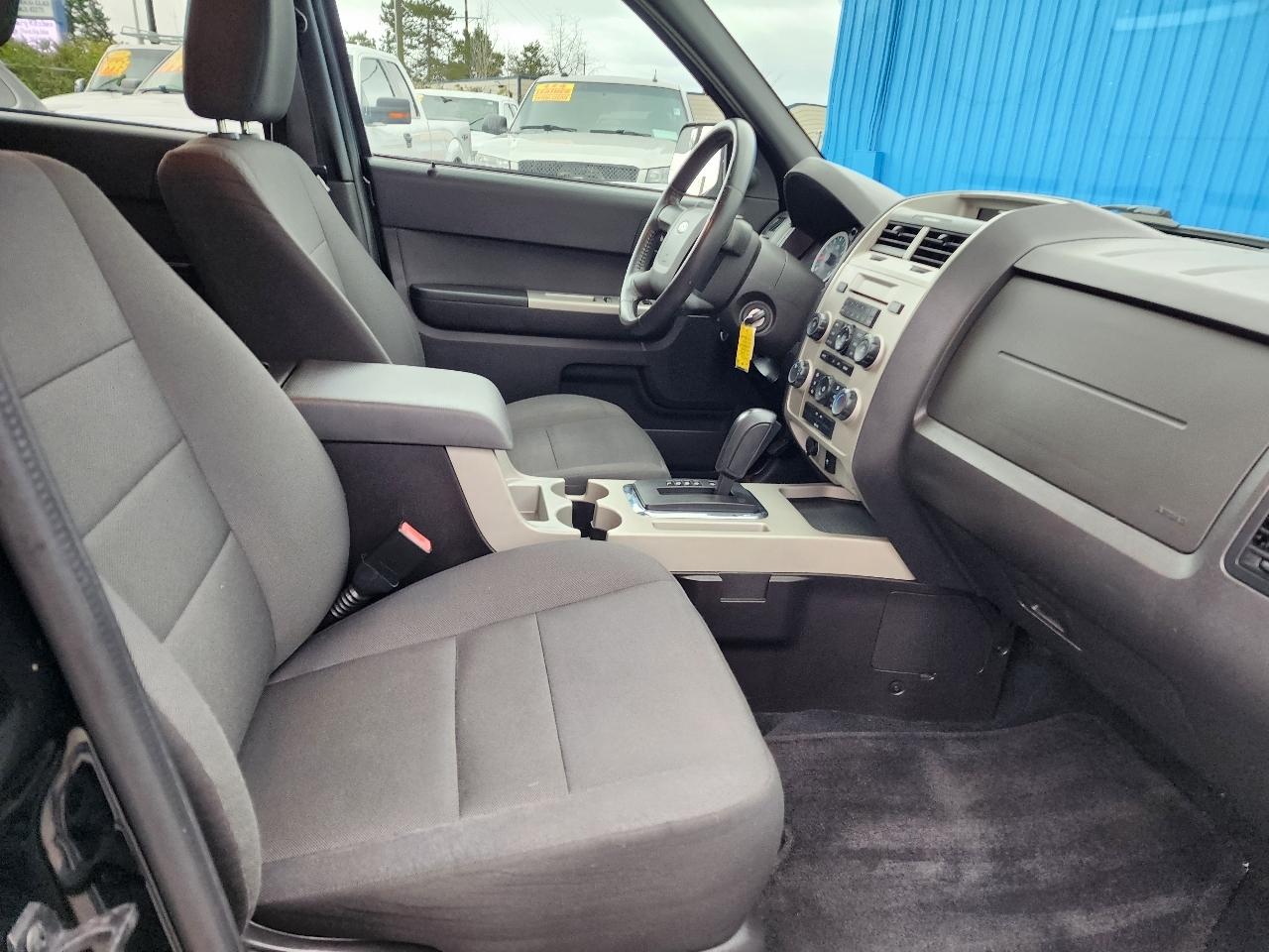 Ford Escape XLT 4WD 2010