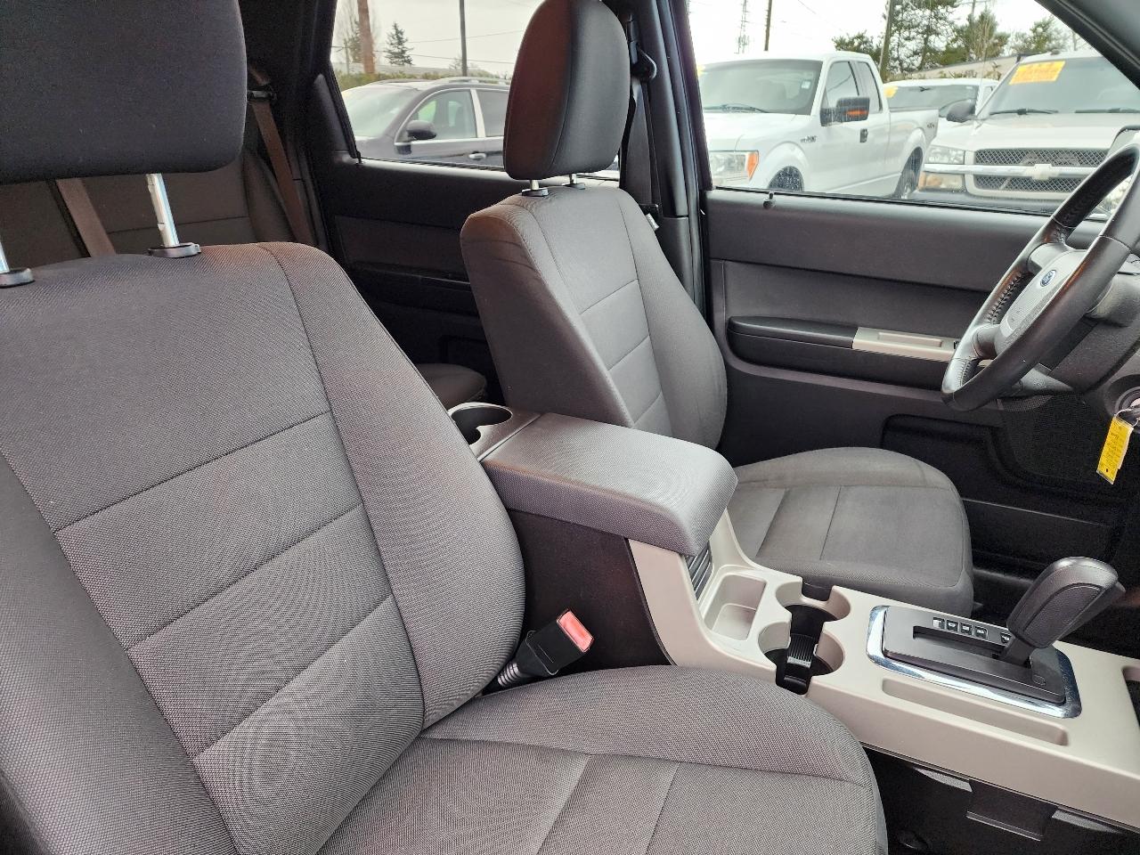 Ford Escape XLT 4WD 2010