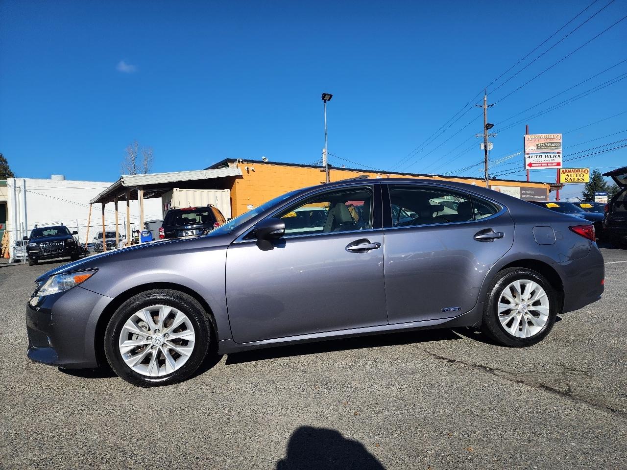 Lexus ES 300h 4dr Sdn Hybrid 2014