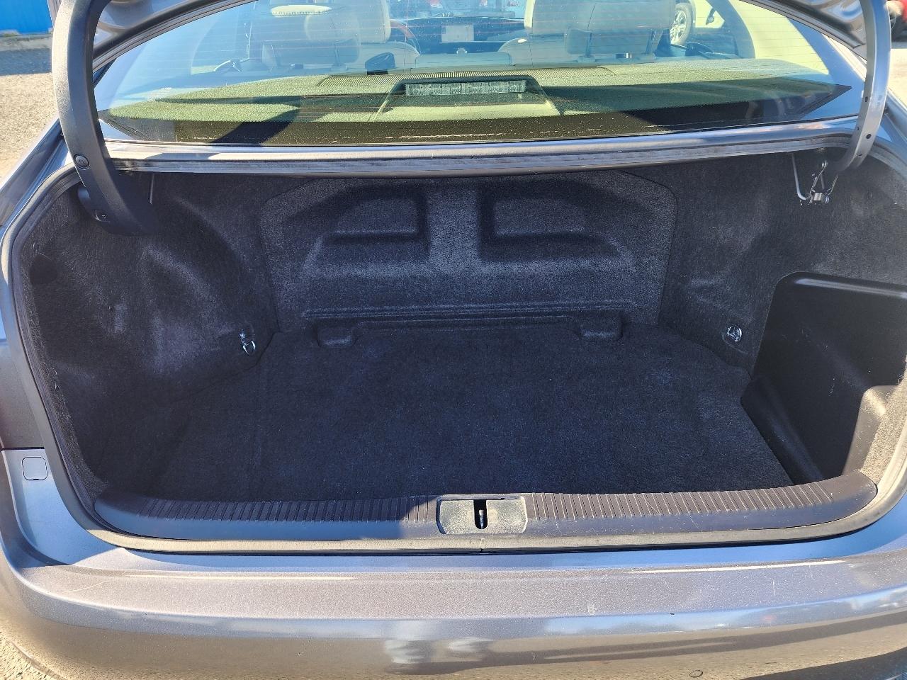 Lexus ES 300h 4dr Sdn Hybrid 2014