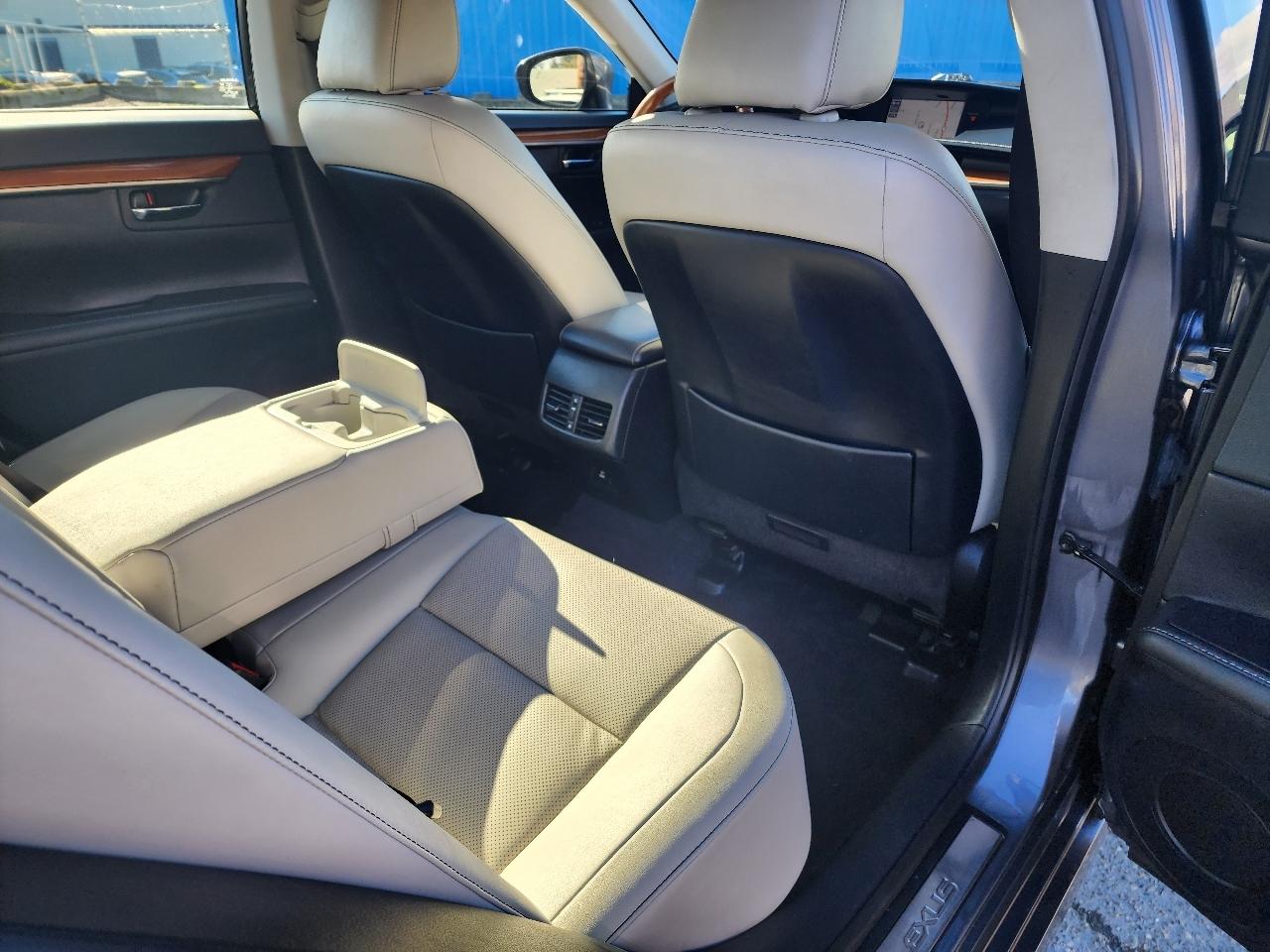 Lexus ES 300h 4dr Sdn Hybrid 2014