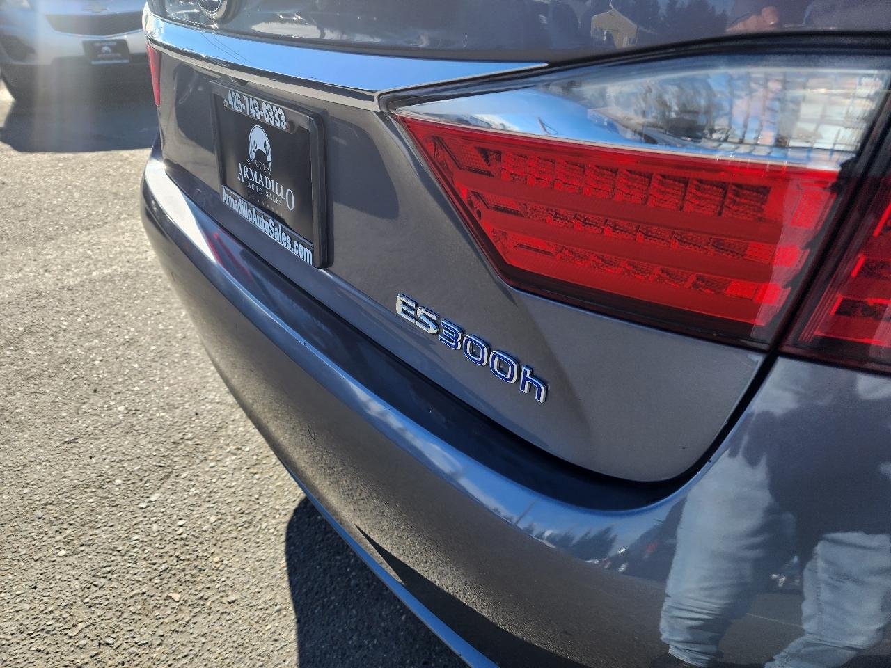 Lexus ES 300h 4dr Sdn Hybrid 2014