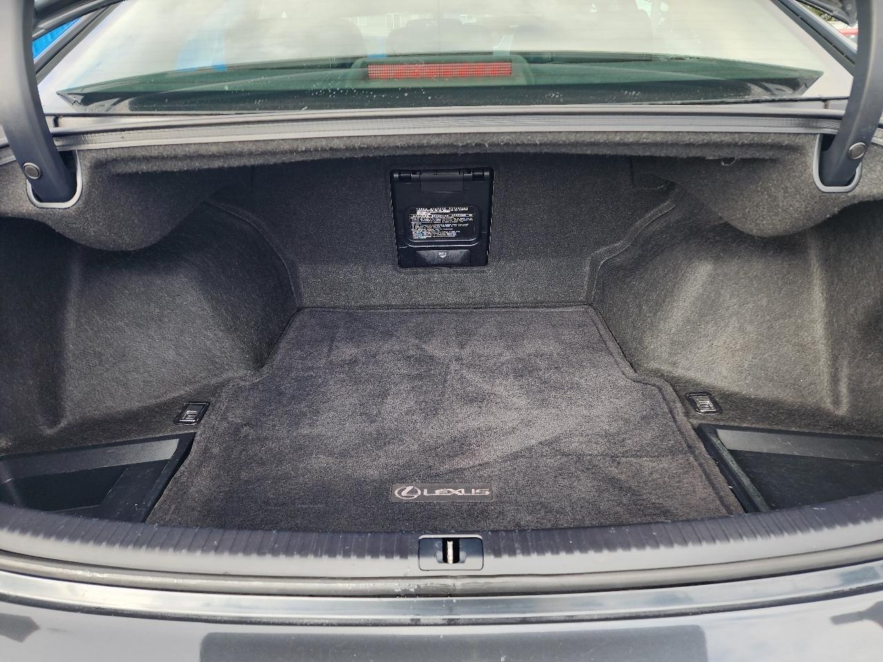 Lexus IS 250 4dr Sport Sdn Man RWD 2011