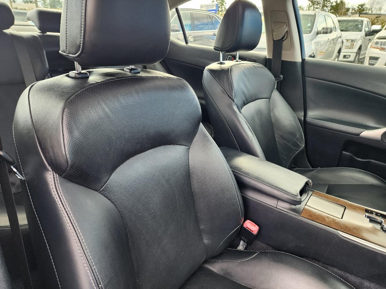 Lexus IS 250 4dr Sport Sdn Man RWD 2011