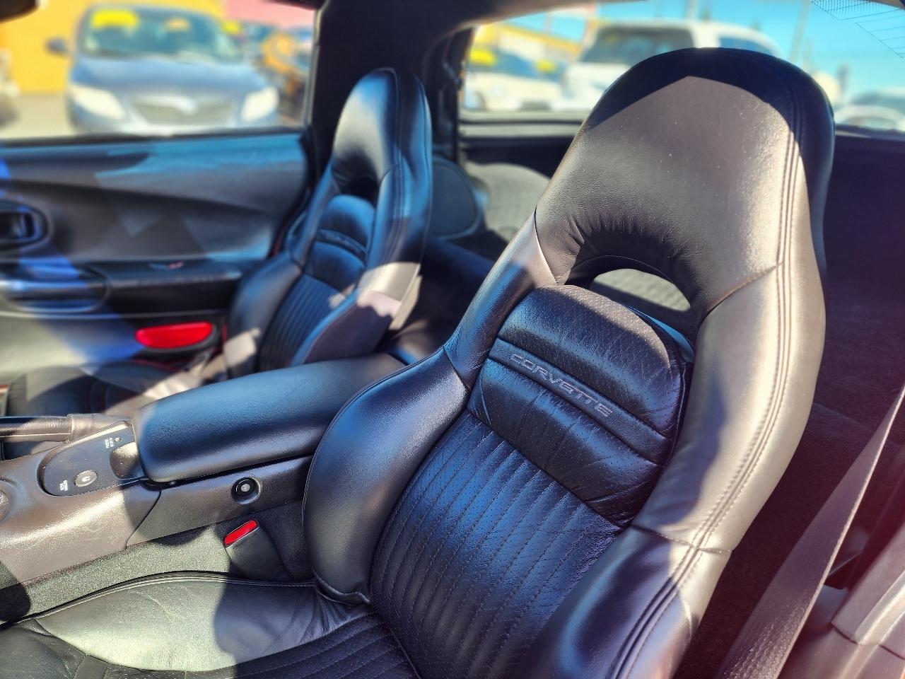 Chevrolet Corvette Coupe 2002