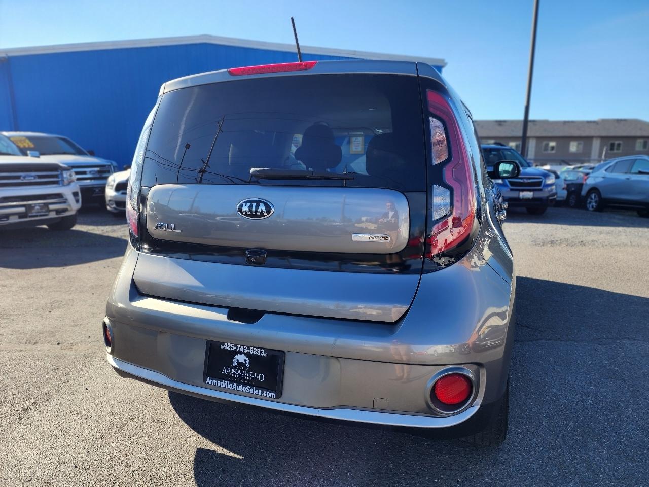 Kia Soul EV  2016