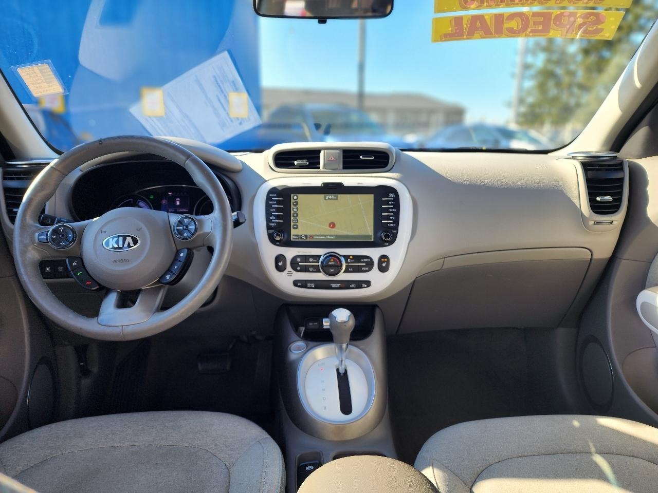 Kia Soul EV  2016