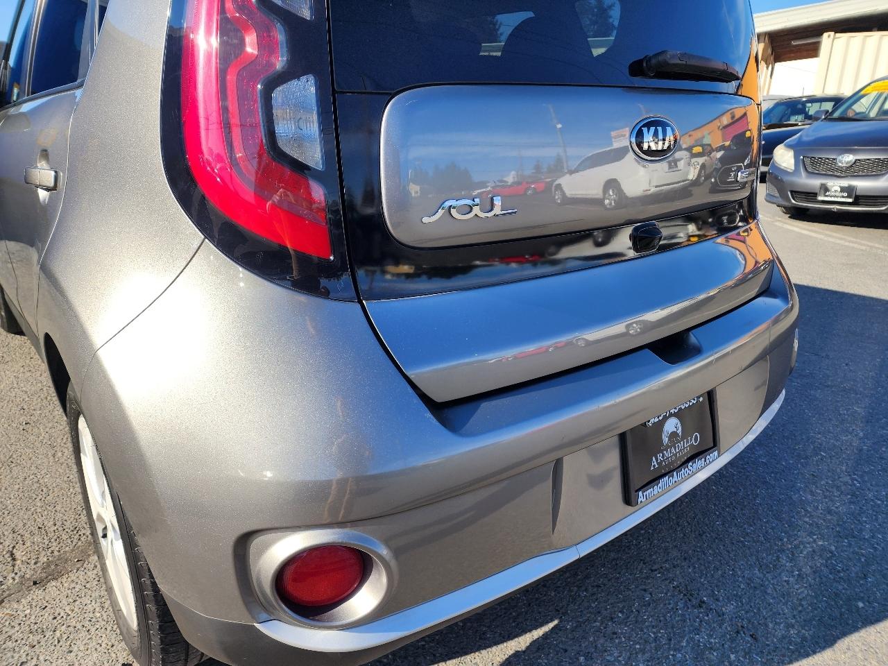 Kia Soul EV  2016