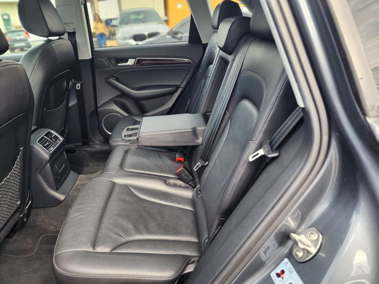 Audi Q5 2.0T Premium Plus quattro 2013