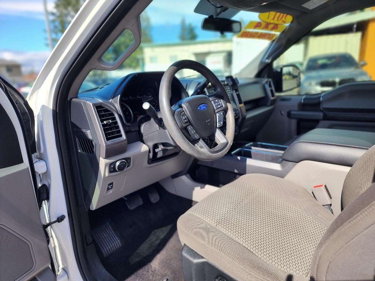 Ford F-150 Lariat 4WD SuperCrew 5.5' Box 2017