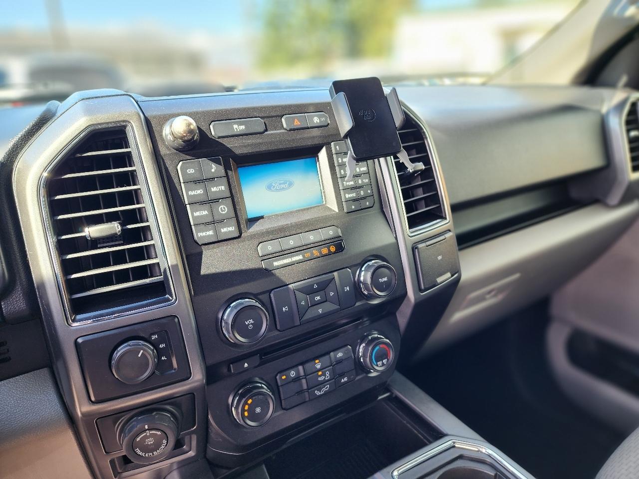 Ford F-150 Lariat 4WD SuperCrew 5.5' Box 2017