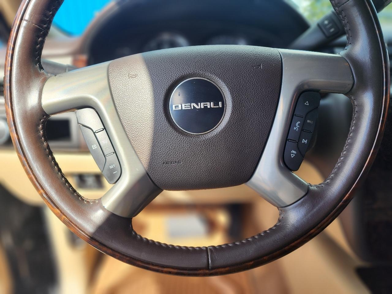 GMC Sierra 1500 Denali Crew Cab 4WD 2011