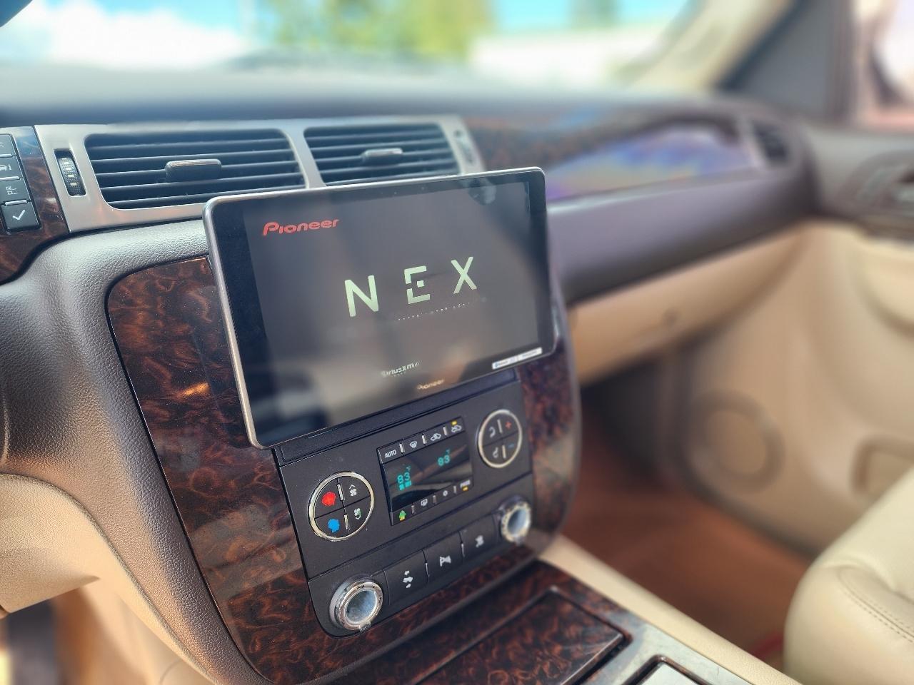 GMC Sierra 1500 Denali Crew Cab 4WD 2011