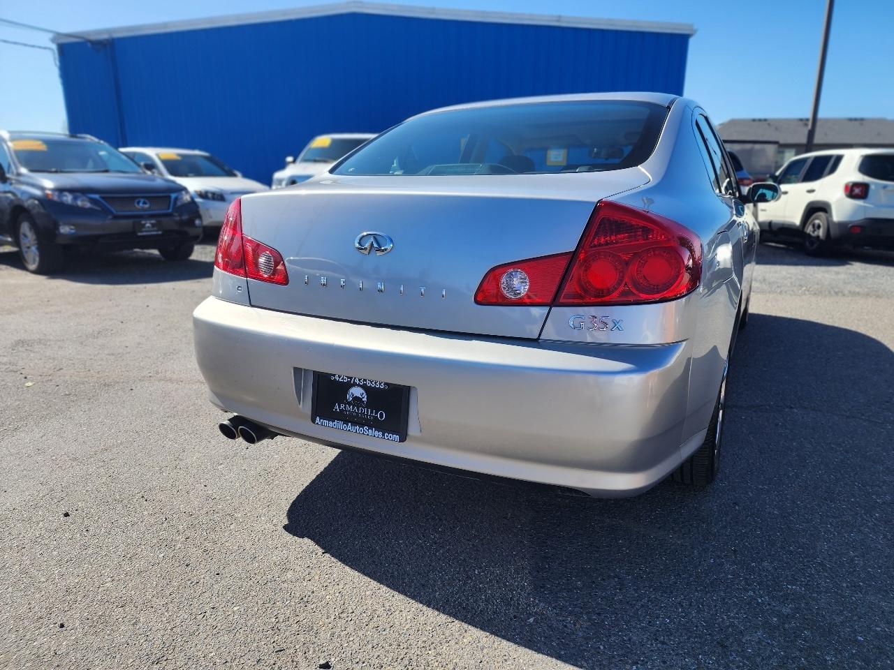 Infiniti G35 Sedan  2005