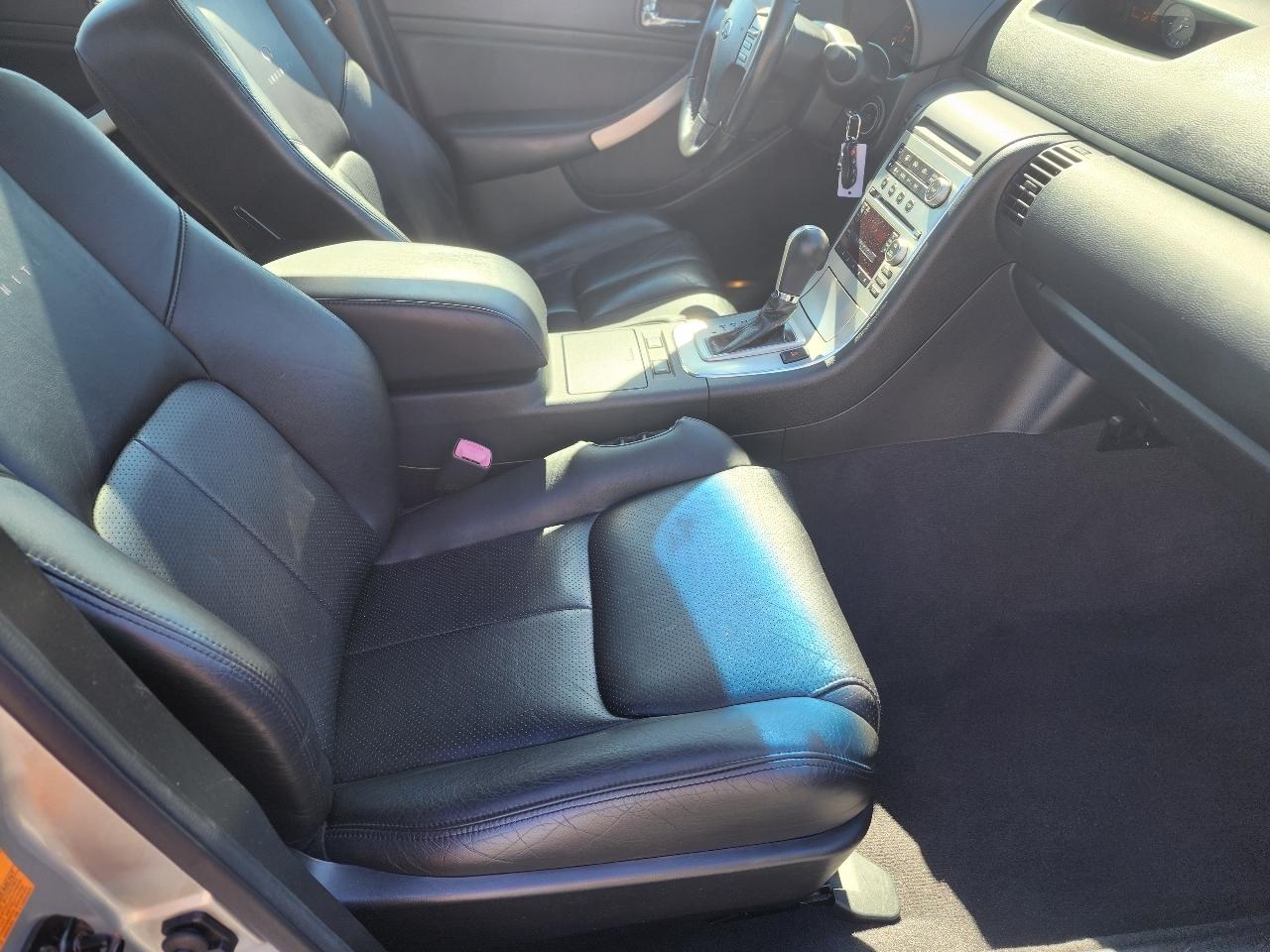 Infiniti G35 Sedan  2005