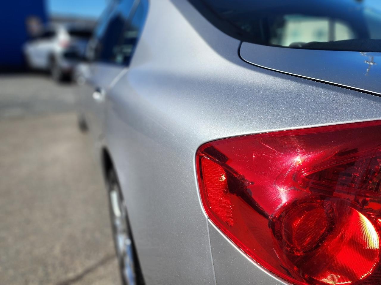 Infiniti G35 Sedan  2005