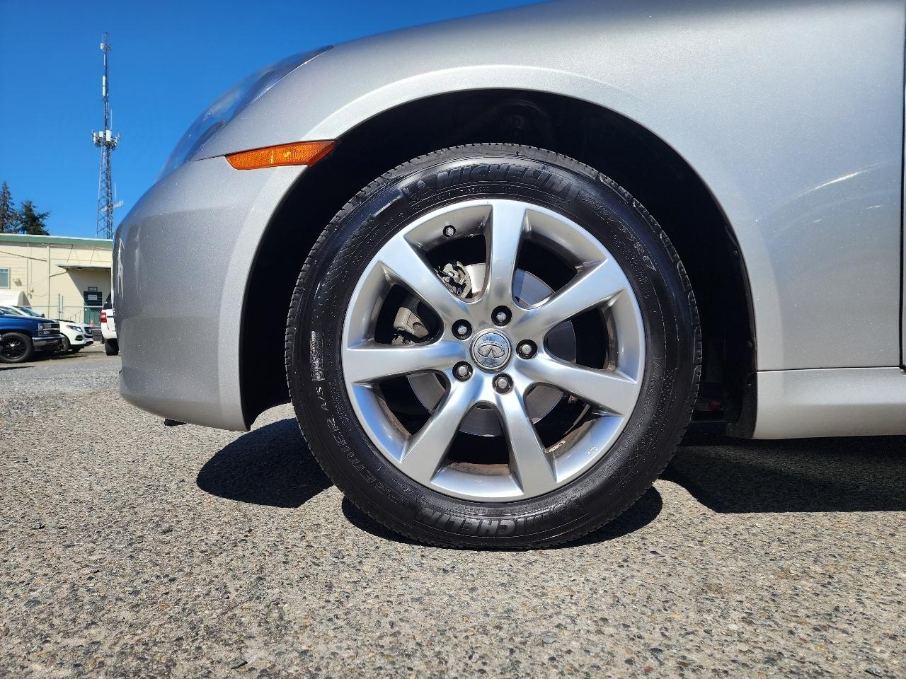 Infiniti G35 Sedan  2005