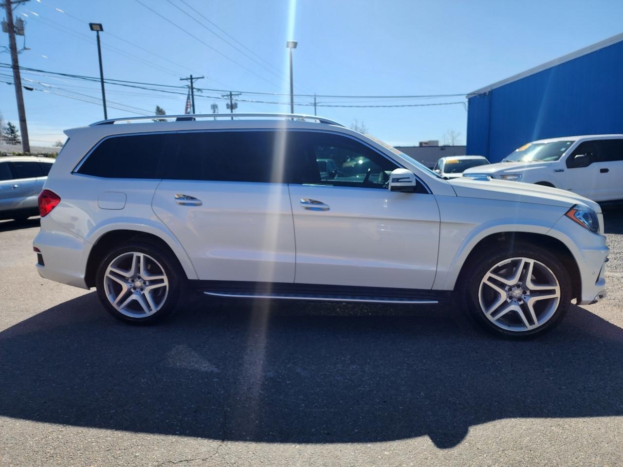 Mercedes-Benz GL 4MATIC 4dr GL 550 2016