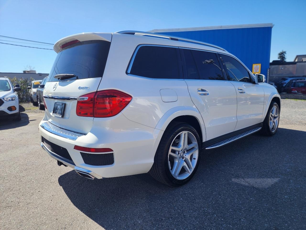 Mercedes-Benz GL 4MATIC 4dr GL 550 2016