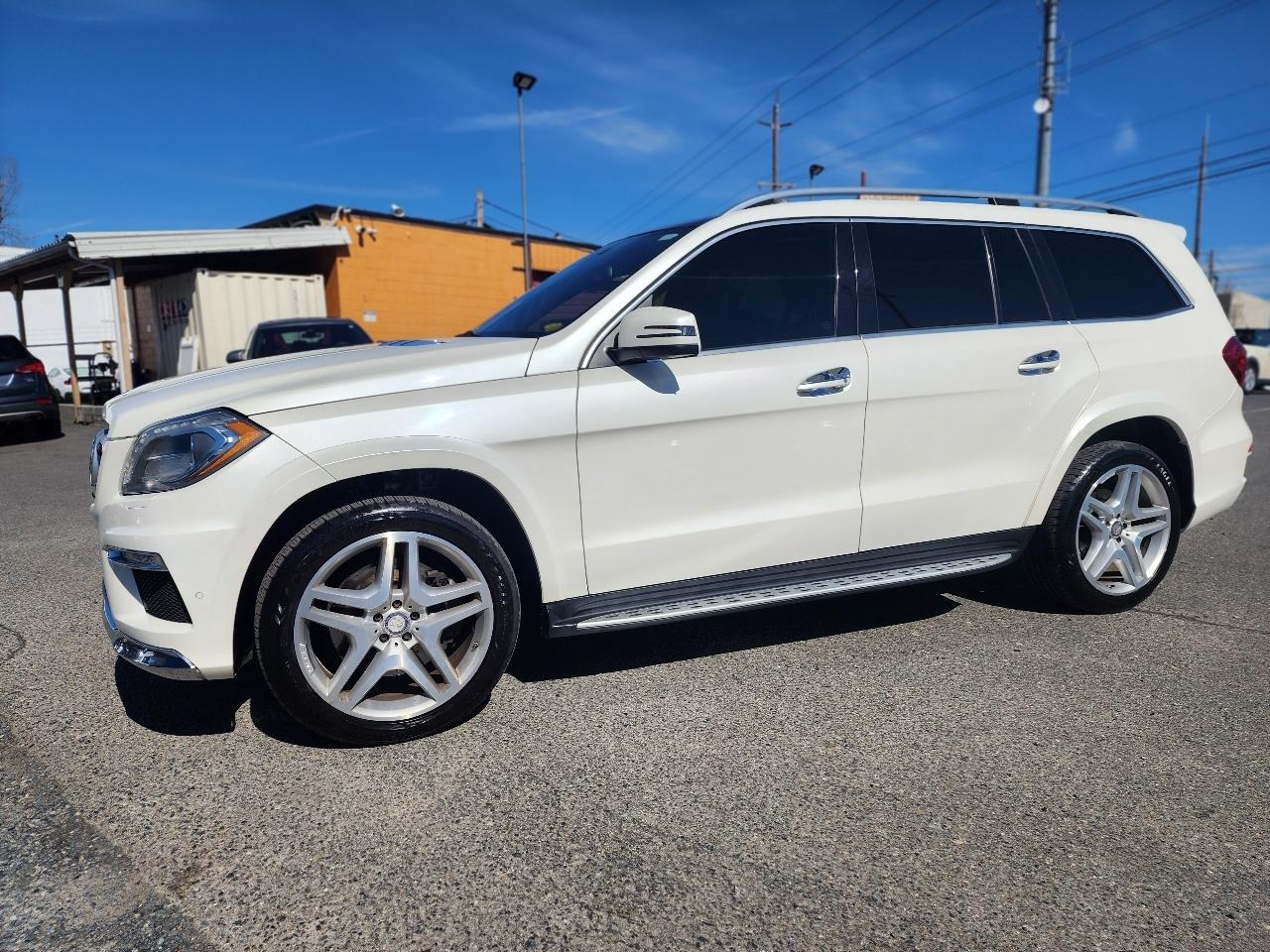 Mercedes-Benz GL 4MATIC 4dr GL 550 2016