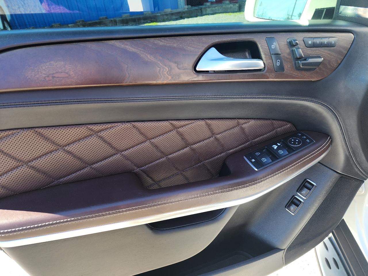 Mercedes-Benz GL 4MATIC 4dr GL 550 2016