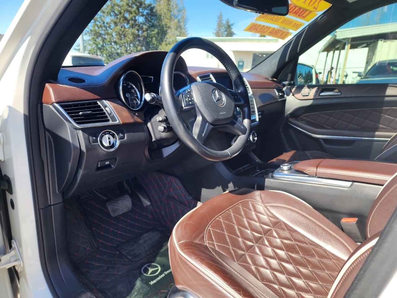 Mercedes-Benz GL 4MATIC 4dr GL 550 2016